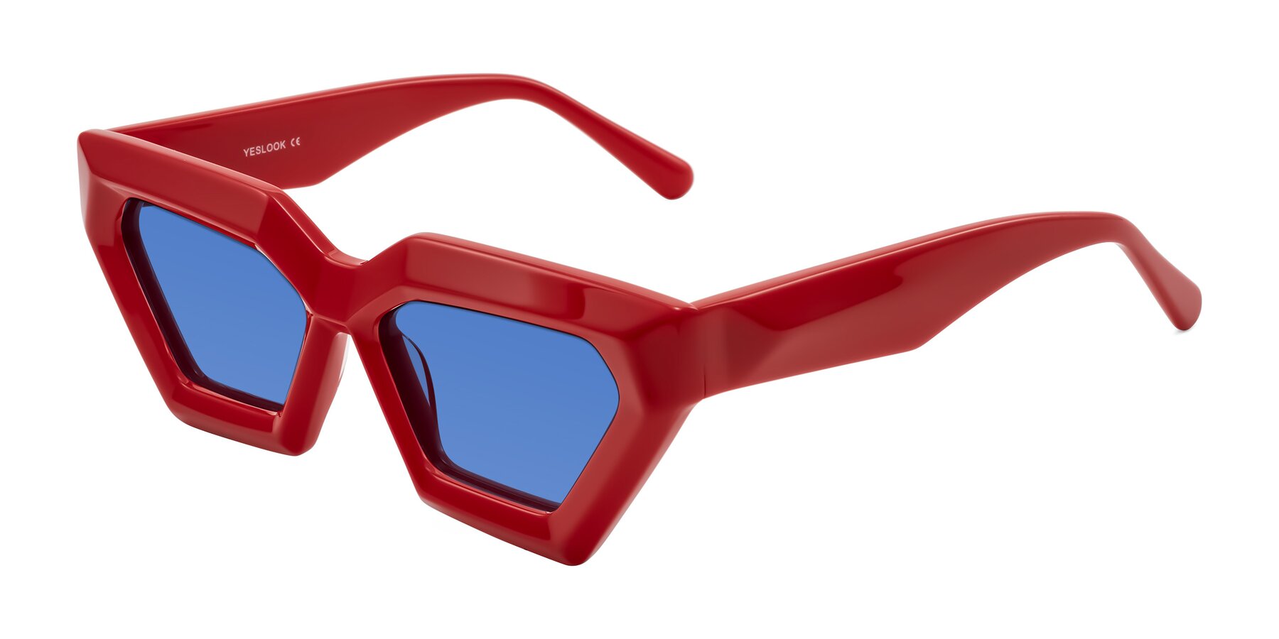 Angle of Giptoo in Red with Blue Tinted Lenses