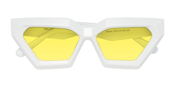 Front of Giptoo in White