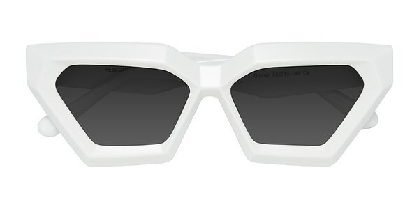 Front of Giptoo in White