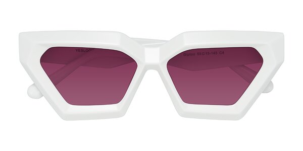 Front of Giptoo in White