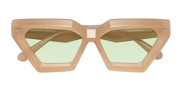 Front of Giptoo in Creamy Beige