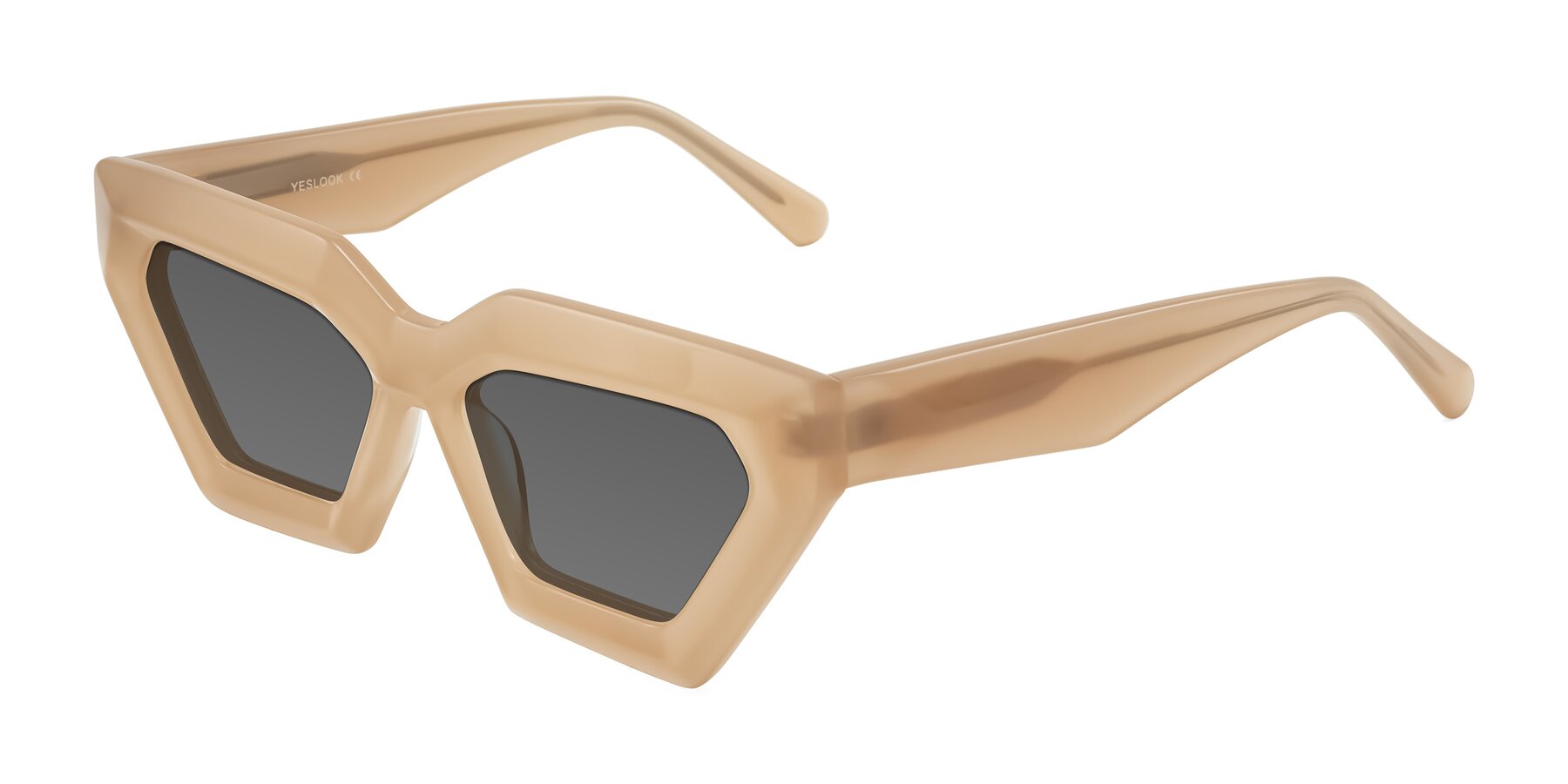 Angle of Giptoo in Creamy Beige with Medium Gray Tinted Lenses