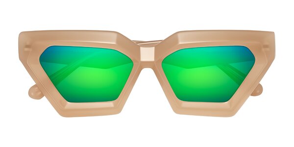 Front of Giptoo in Creamy Beige