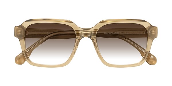 Front of Harper in Champagne