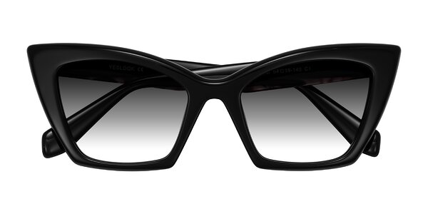 Front of Wayar in Black