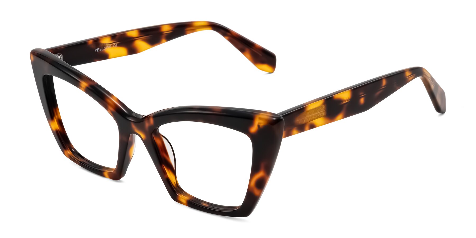 Angle of Wayar in Tortoise with Clear Eyeglass Lenses