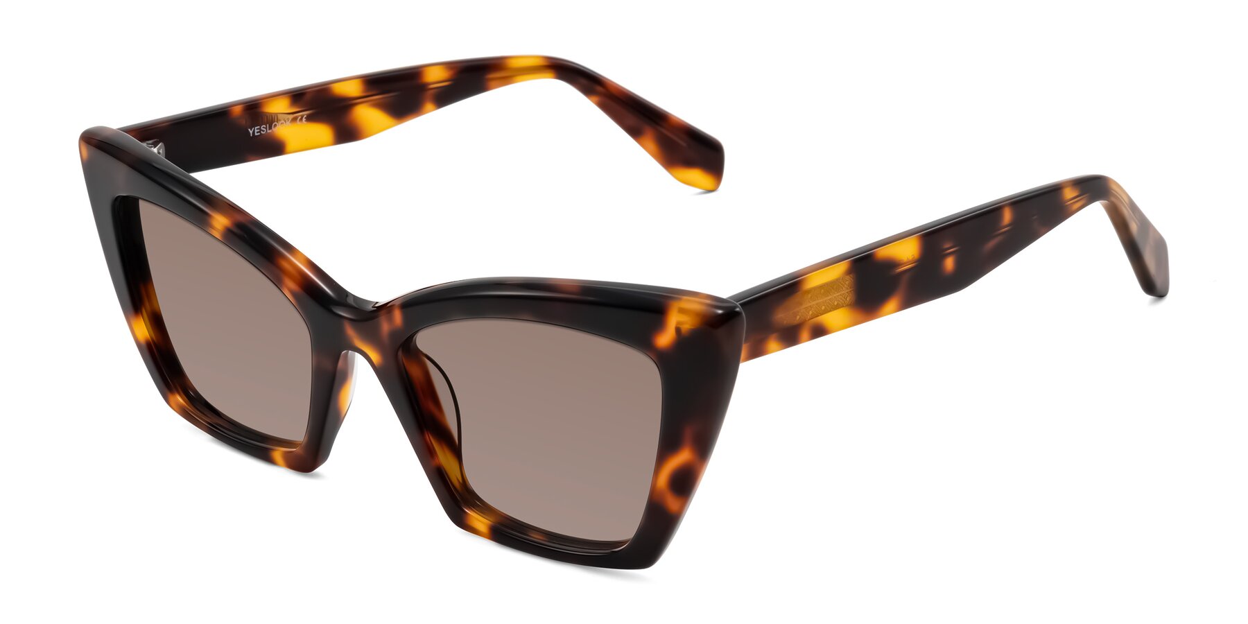Angle of Wayar in Tortoise with Medium Brown Tinted Lenses
