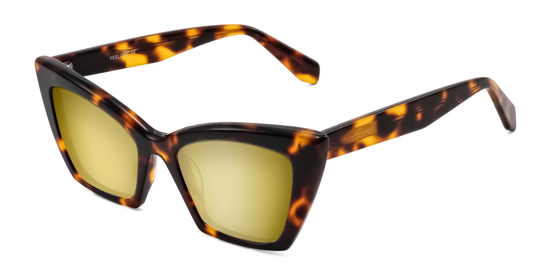Angle of Wayar in Tortoise with Gold Mirrored Lenses