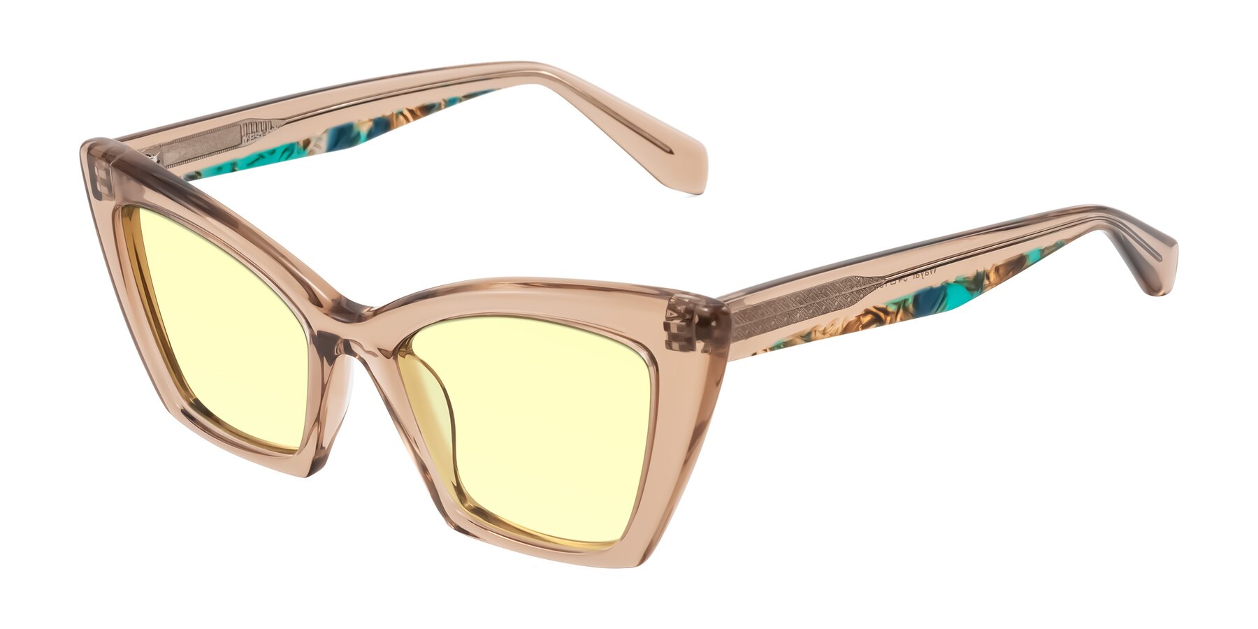 Angle of Wayar in Champagne with Light Yellow Tinted Lenses