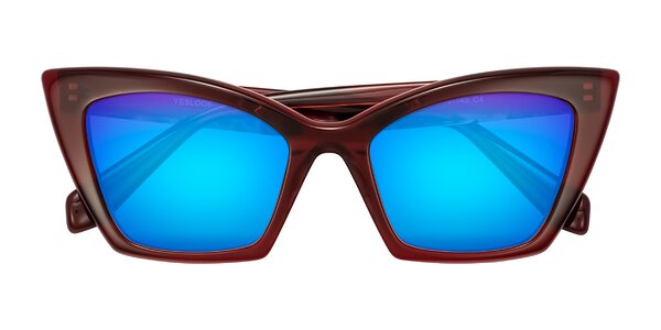 Front of Wayar in Wine