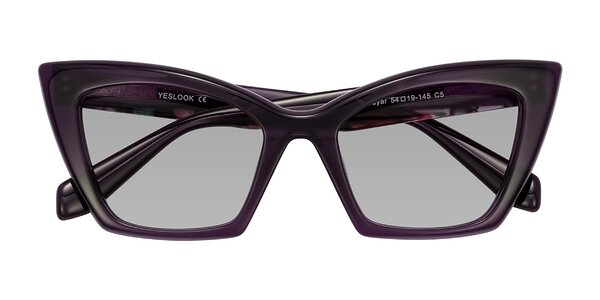 Front of Wayar in Eggplant