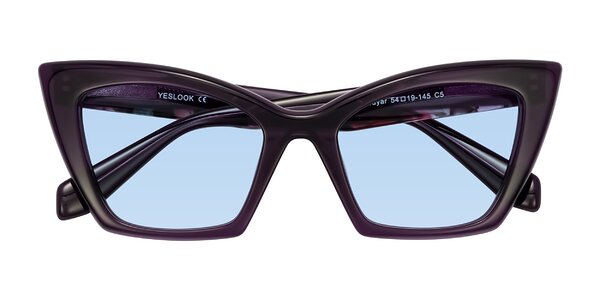 Front of Wayar in Eggplant