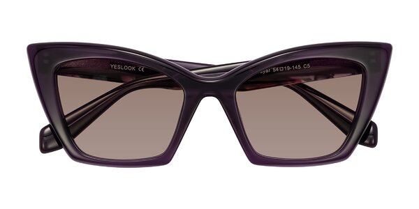 Front of Wayar in Eggplant