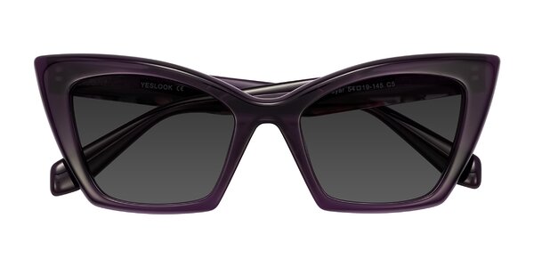 Front of Wayar in Eggplant