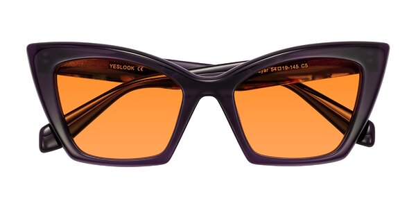 Front of Wayar in Eggplant