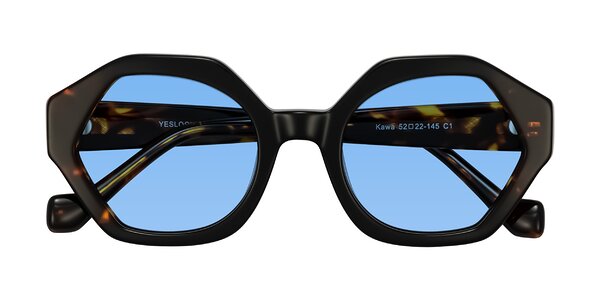 Front of Kawa in Black/Tortoise
