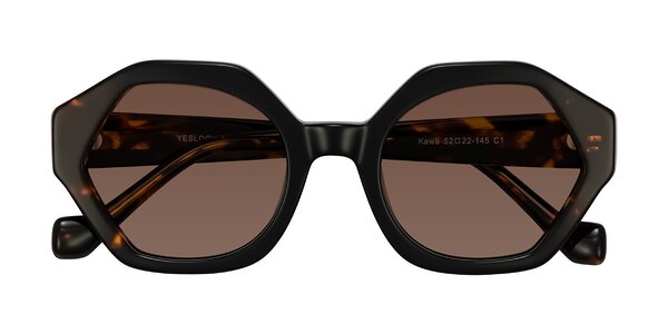 Front of Kawa in Black/Tortoise
