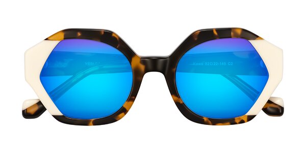 Front of Kawa in Tortoise/Ivory