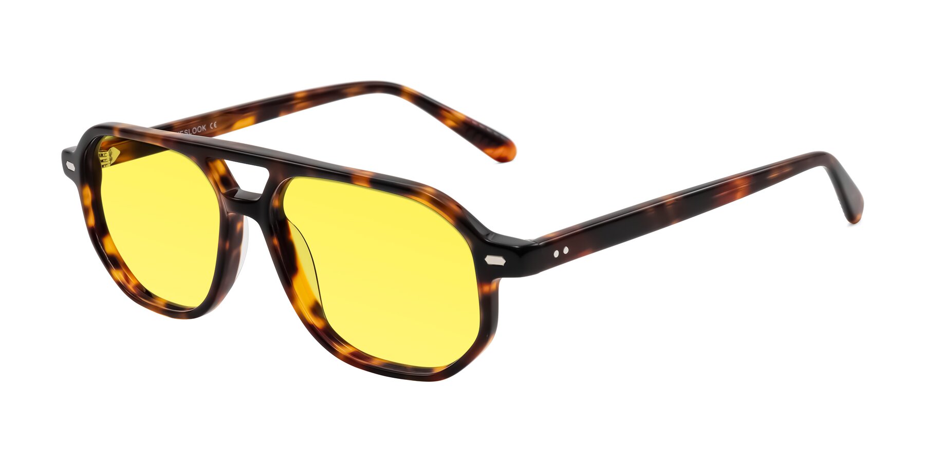 Angle of Aguilar in Tortoise with Medium Yellow Tinted Lenses