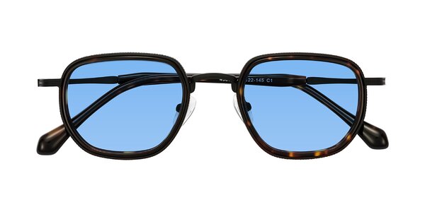 Front of Hunter in Matte Black/Tortoise