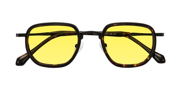 Front of Hunter in Matte Black/Tortoise