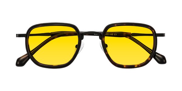 Front of Hunter in Matte Black/Tortoise
