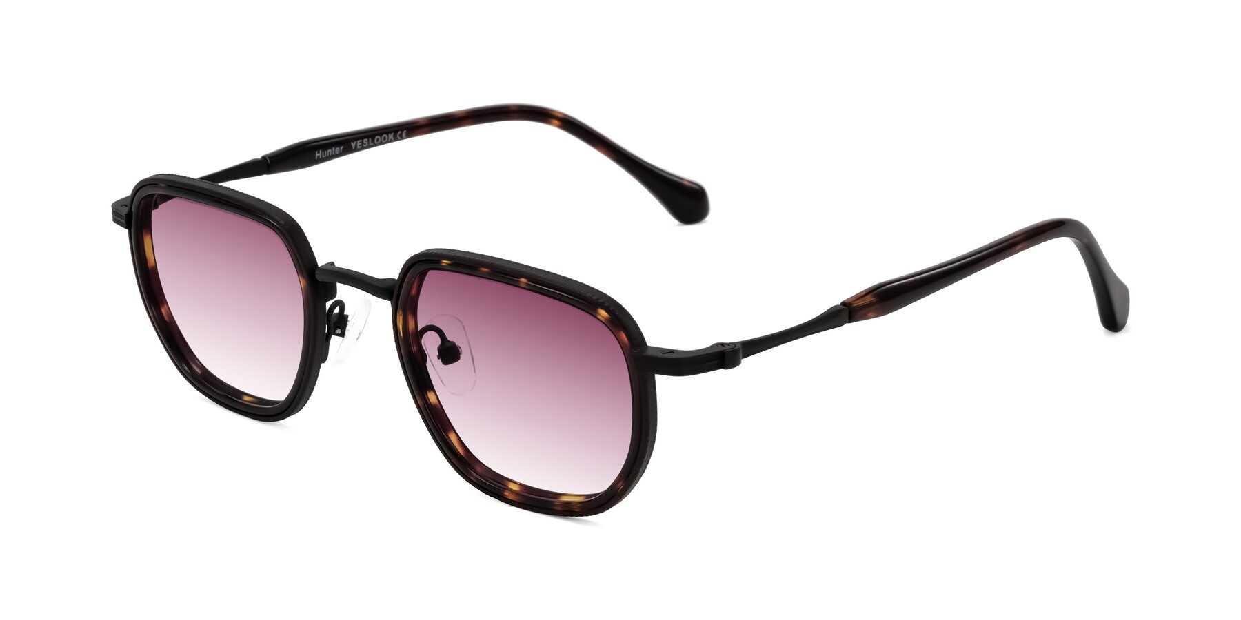 Angle of Hunter in Matte Black/Tortoise with Wine Gradient Lenses