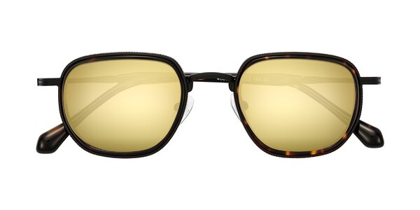 Front of Hunter in Matte Black/Tortoise