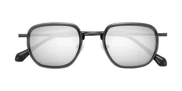 Front of Hunter in Gunmetal/Gray