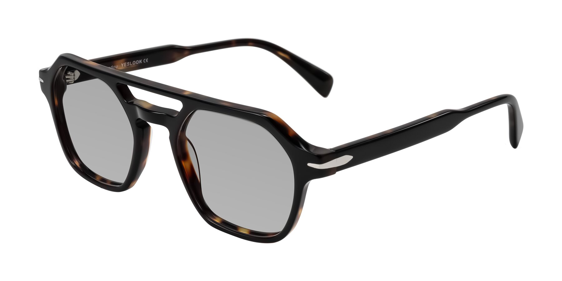 Angle of Kibandou in Black/Tortoise with Light Gray Tinted Lenses