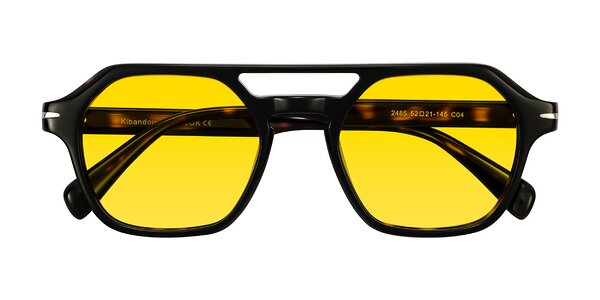 Front of Kibandou in Black/Tortoise