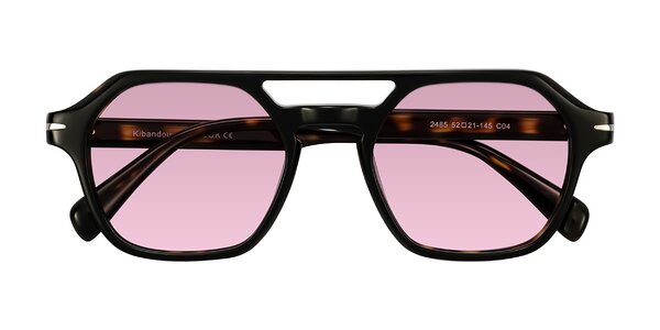 Front of Kibandou in Black/Tortoise