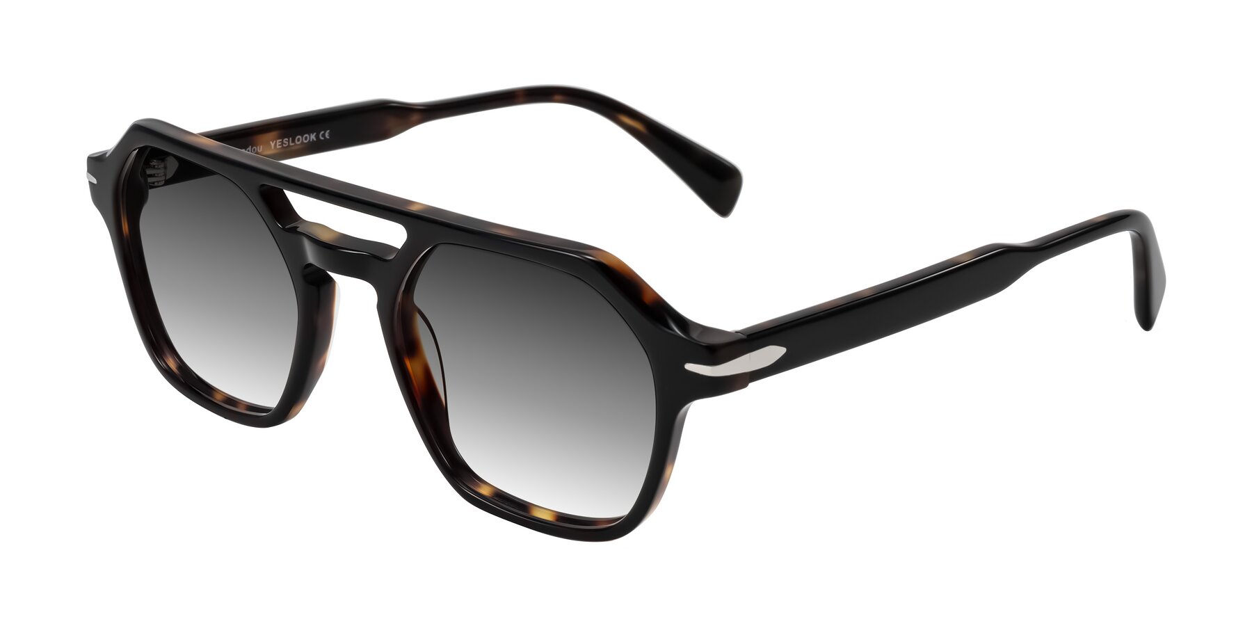 Angle of Kibandou in Black/Tortoise with Gray Gradient Lenses