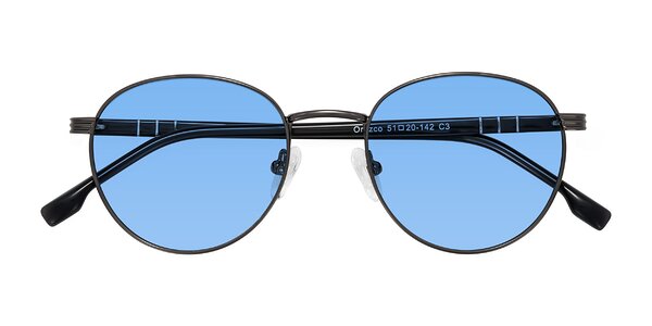 Front of Orozco in Gunmetal/Dark Gray