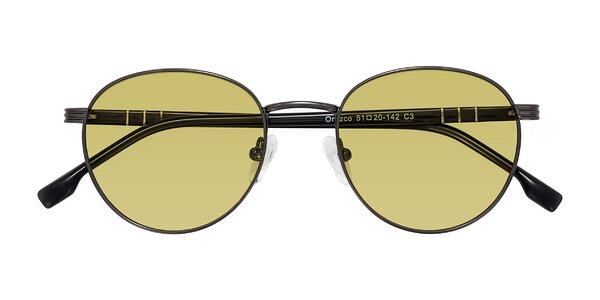 Front of Orozco in Gunmetal/Dark Gray