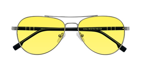 Front of Aimo in Silver/Dark Blue