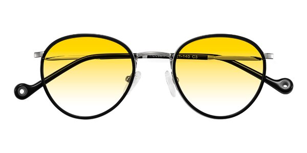 Front of Hoosen in Black/Silver