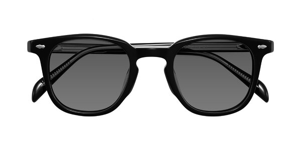 Front of Palu in Black