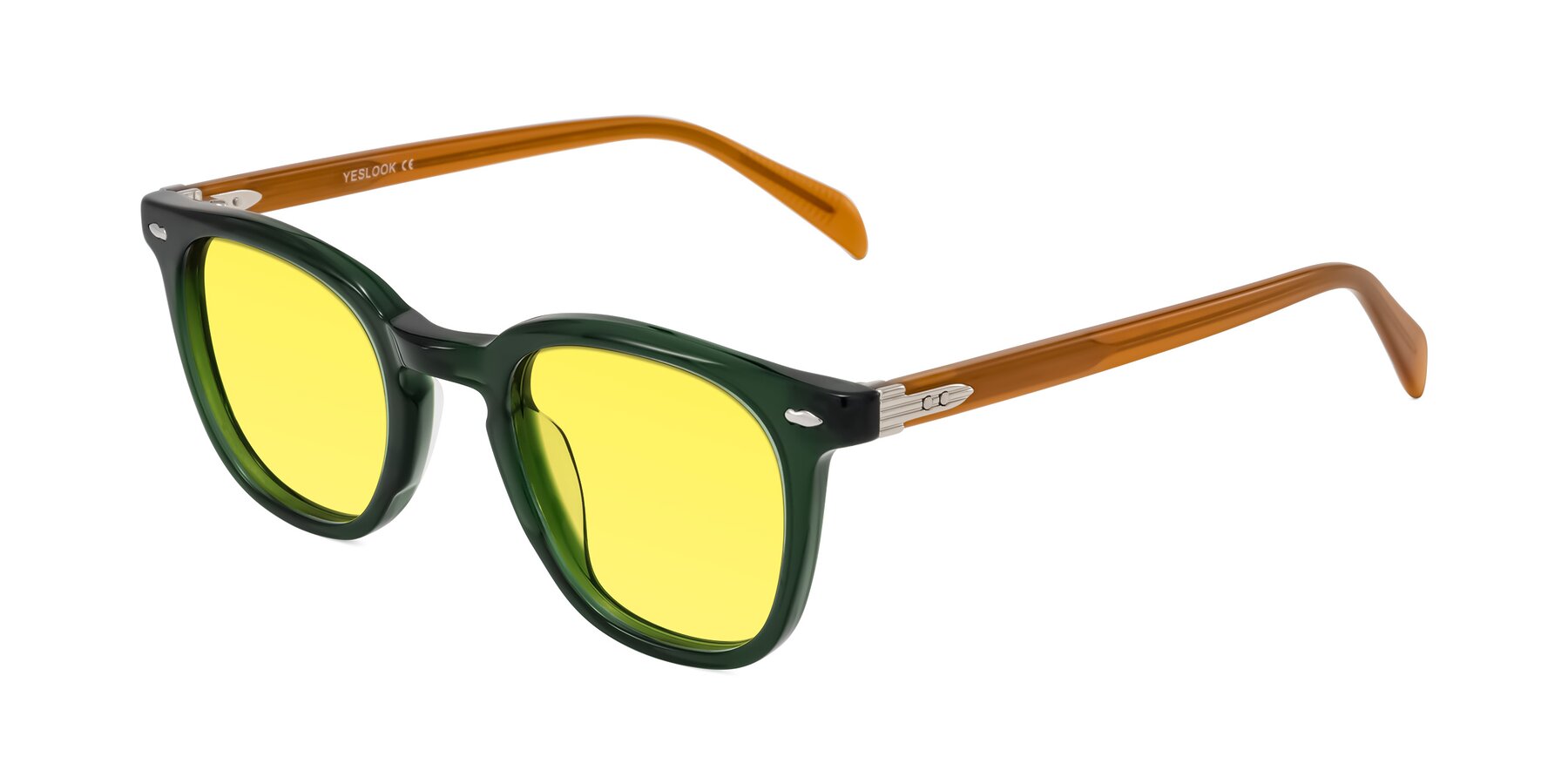 Angle of Palu in Emerald Green/Honey with Medium Yellow Tinted Lenses