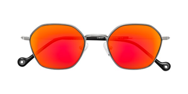 Front of Dalon in Gray/Silver