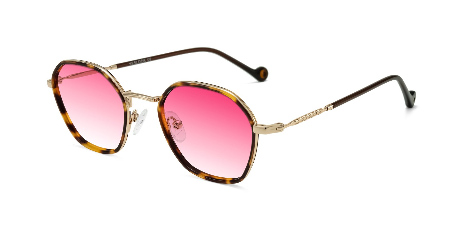 Angle of Dalon in Leopard-Print/Gold with Pink Gradient Lenses