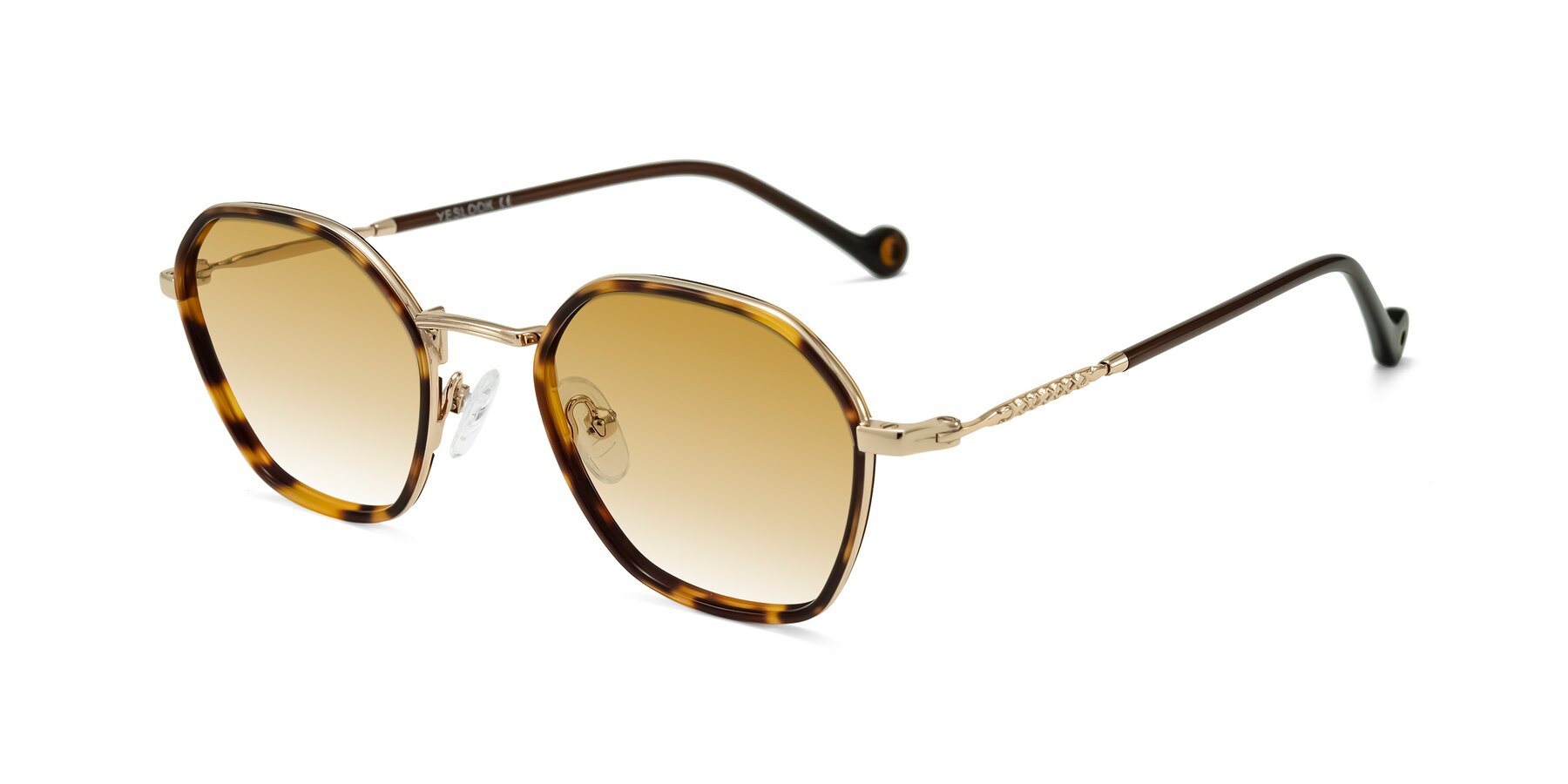 Angle of Dalon in Leopard-Print/Gold with Champagne Gradient Lenses