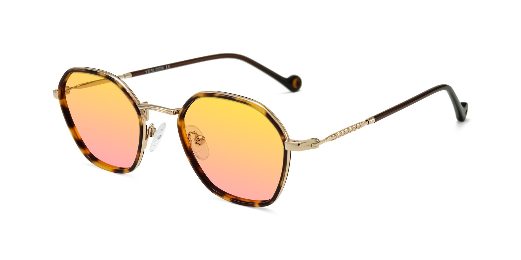 Angle of Dalon in Leopard-Print/Gold with Yellow / Pink Gradient Lenses