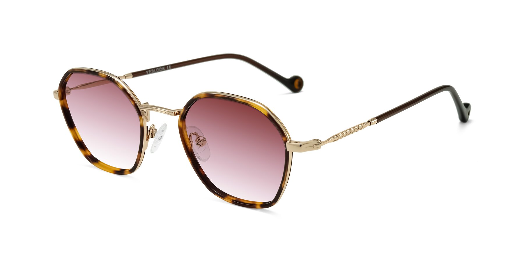 Angle of Dalon in Leopard-Print/Gold with Garnet Gradient Lenses