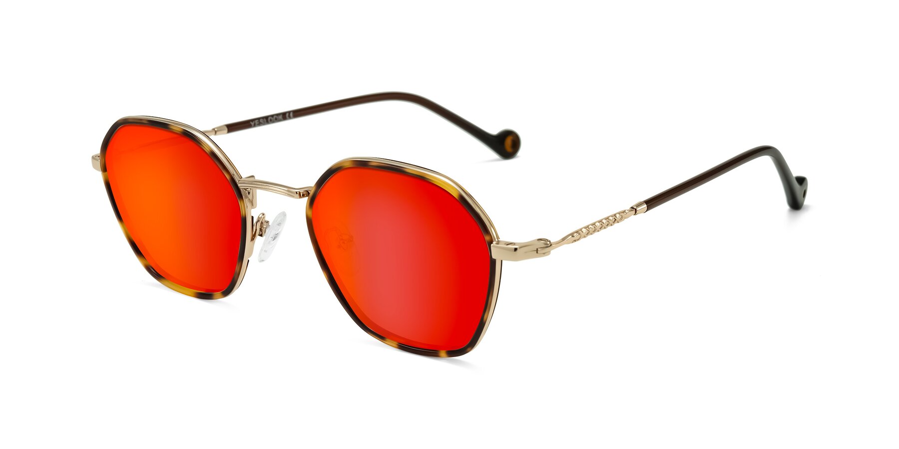 Angle of Dalon in Leopard-Print/Gold with Red Gold Mirrored Lenses