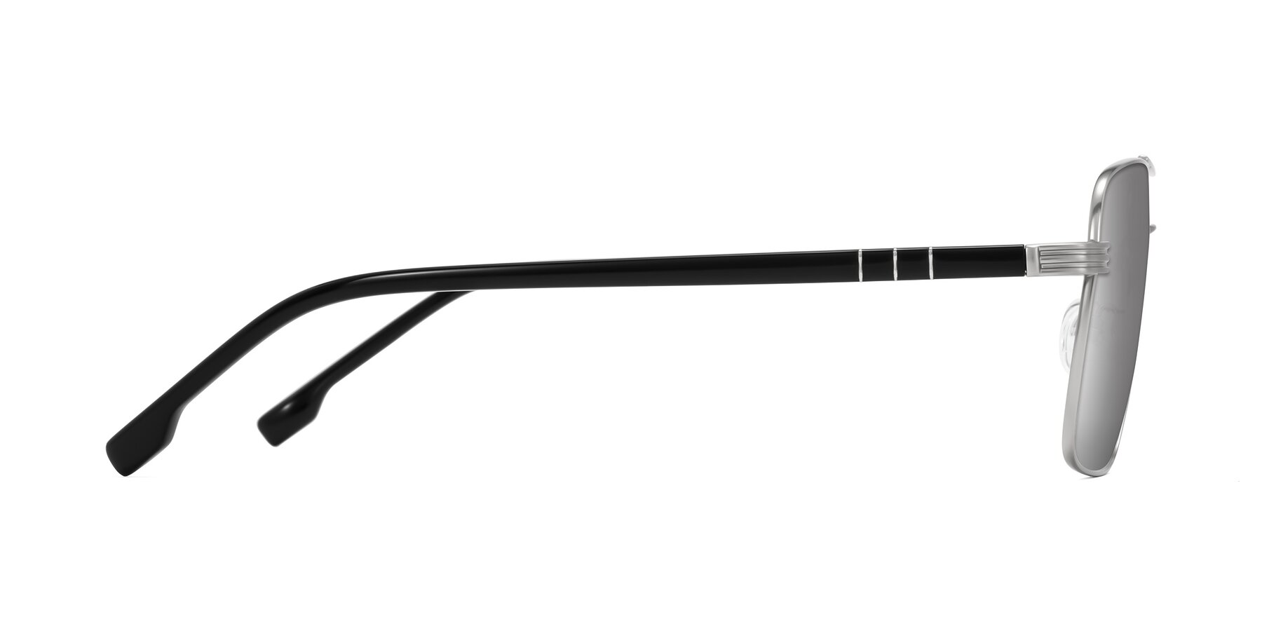 Side of Flinders in Matte Silver with Silver Mirrored Lenses