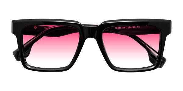 Front of Kieta in Black/Gray Brown Striped