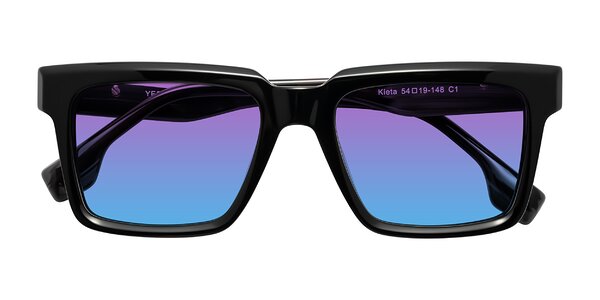 Front of Kieta in Black/Gray Brown Striped