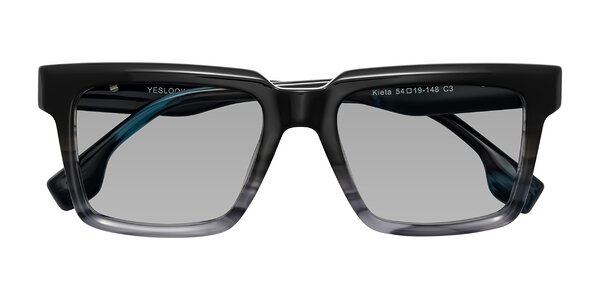 Front of Kieta in Gradient Gray/Blue Striped