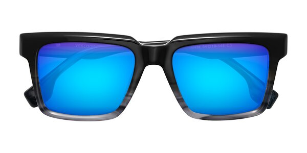 Front of Kieta in Gradient Gray/Blue Striped